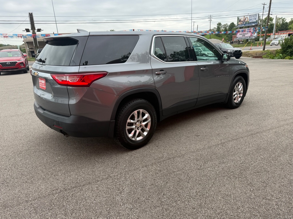 Photo 6 of this CHEVROLET TRAVERSE