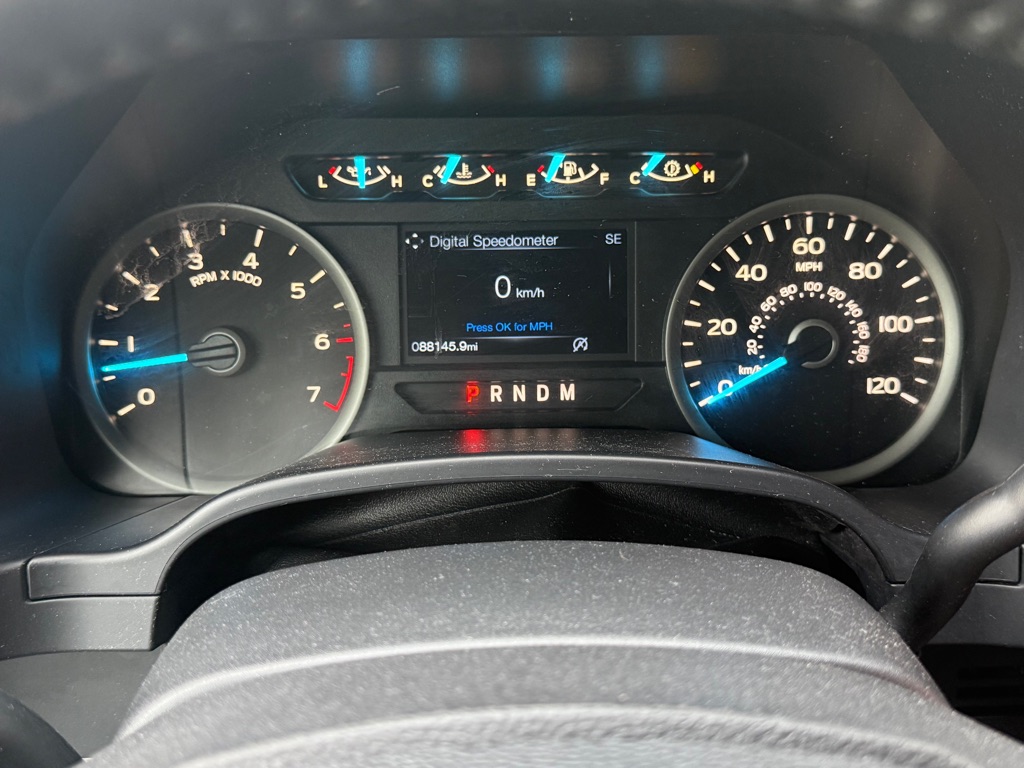 Photo 36 of this FORD F150