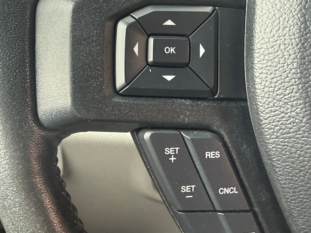 Photo 32 of this FORD F150