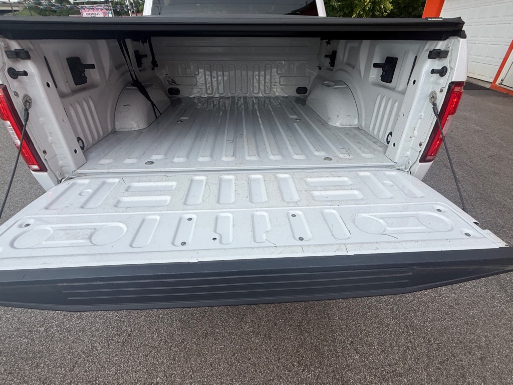 Photo 24 of this FORD F150