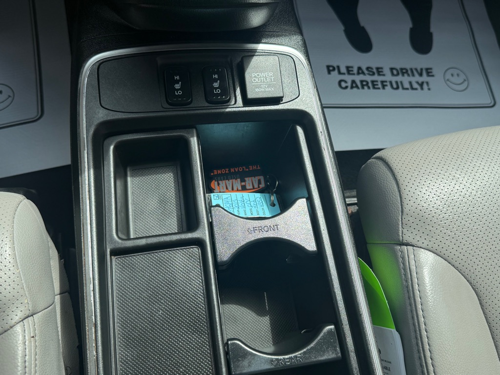 Photo 38 of this HONDA CR-V