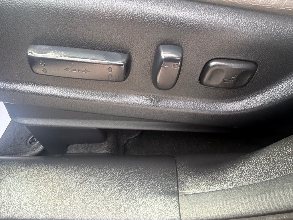 Photo 27 of this HONDA CR-V
