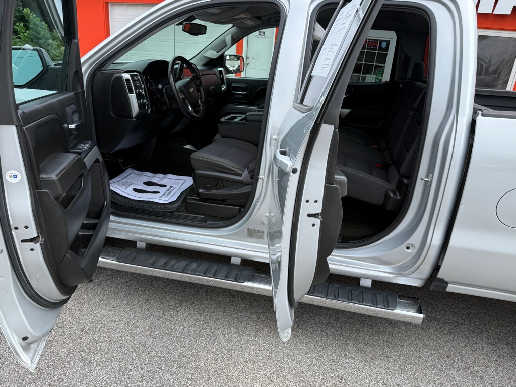 Photo 24 of this CHEVROLET SILVERADO 1500