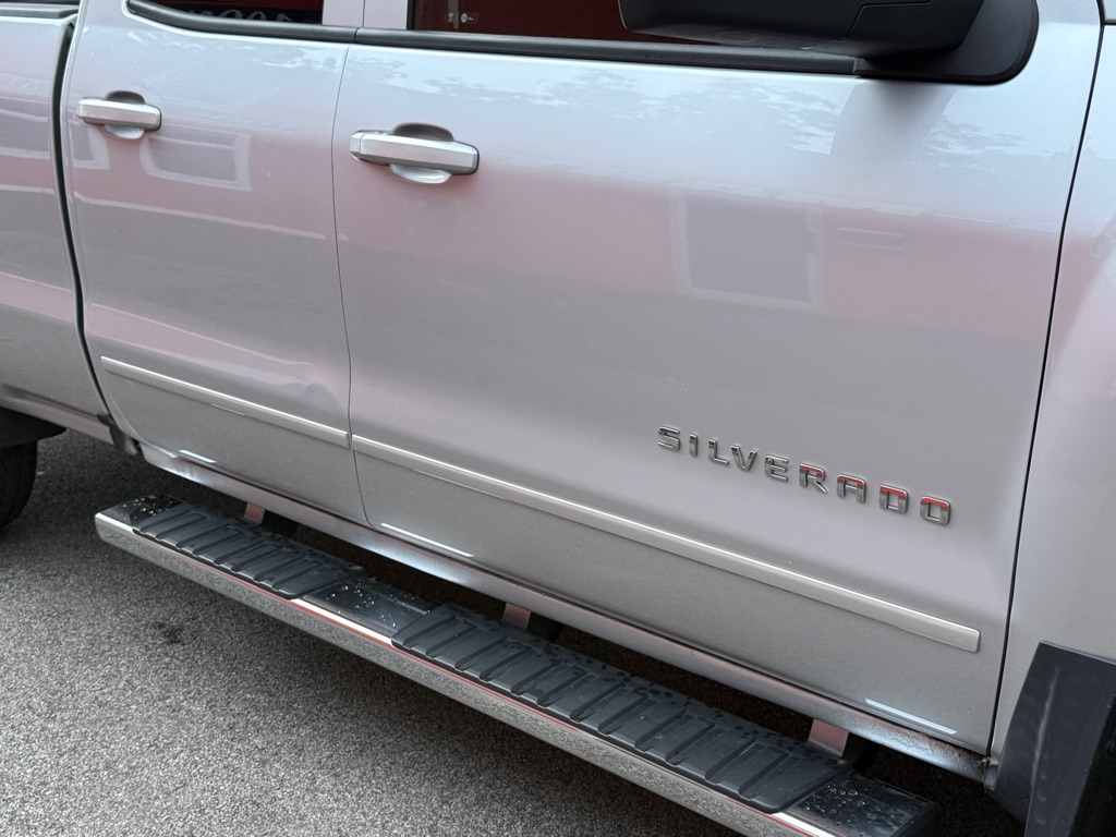 Photo 18 of this CHEVROLET SILVERADO 1500