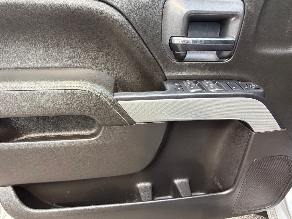 Photo 27 of this CHEVROLET SILVERADO 1500