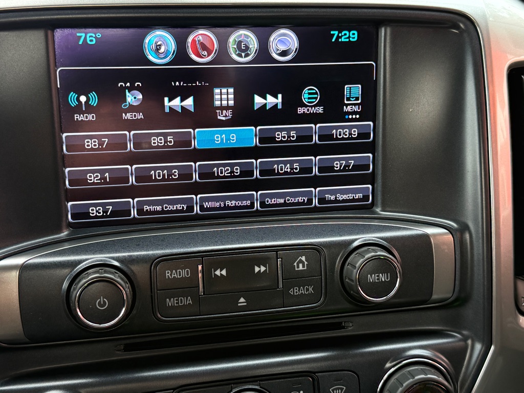 Photo 38 of this CHEVROLET SILVERADO 1500
