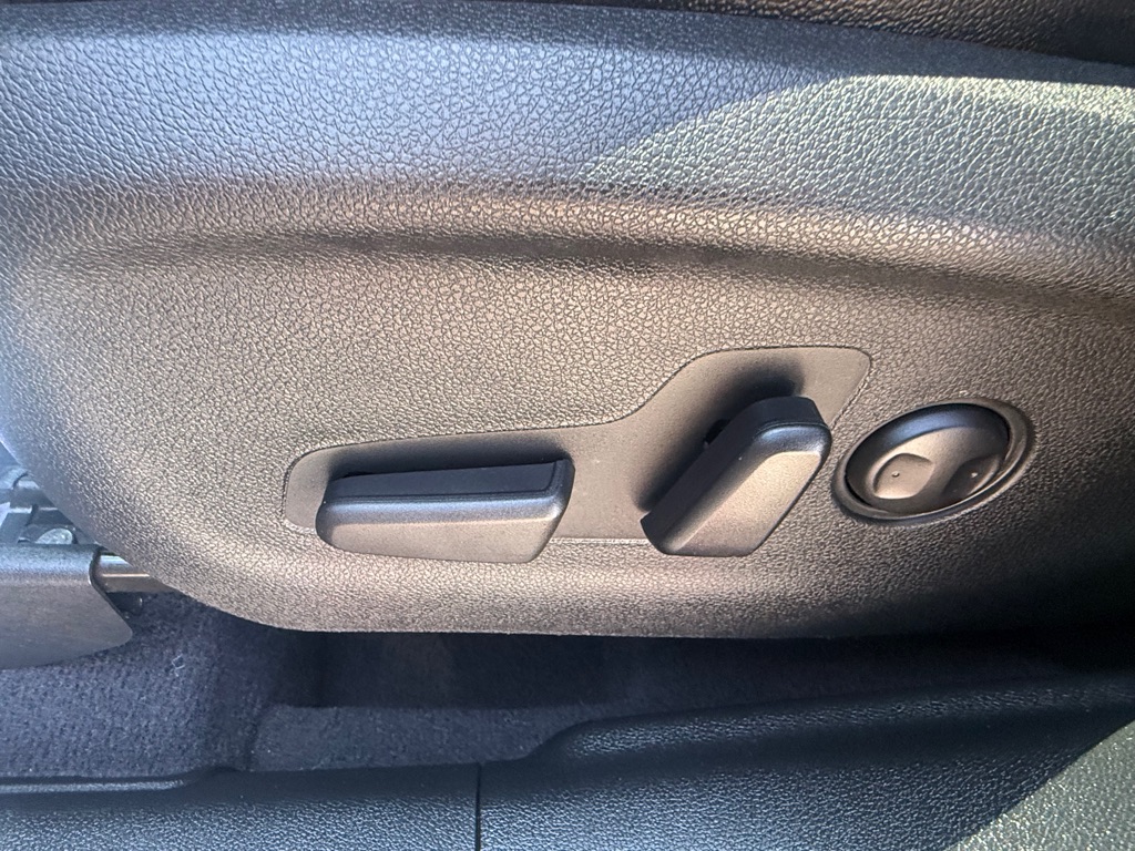 Photo 32 of this KIA SORENTO