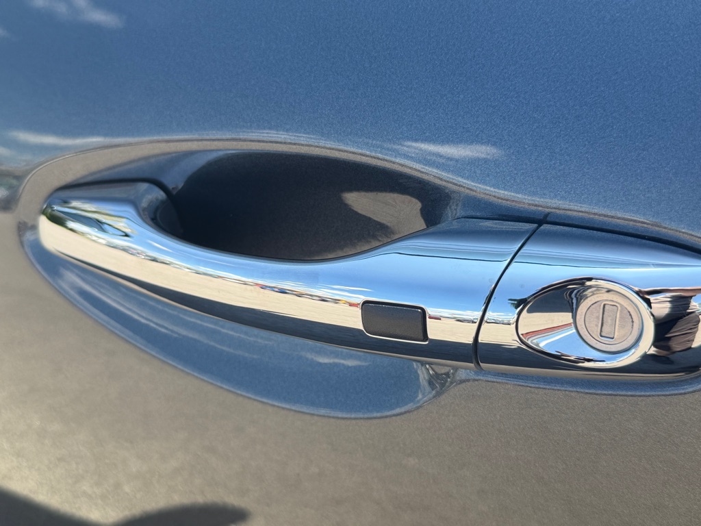 Photo 30 of this KIA SORENTO