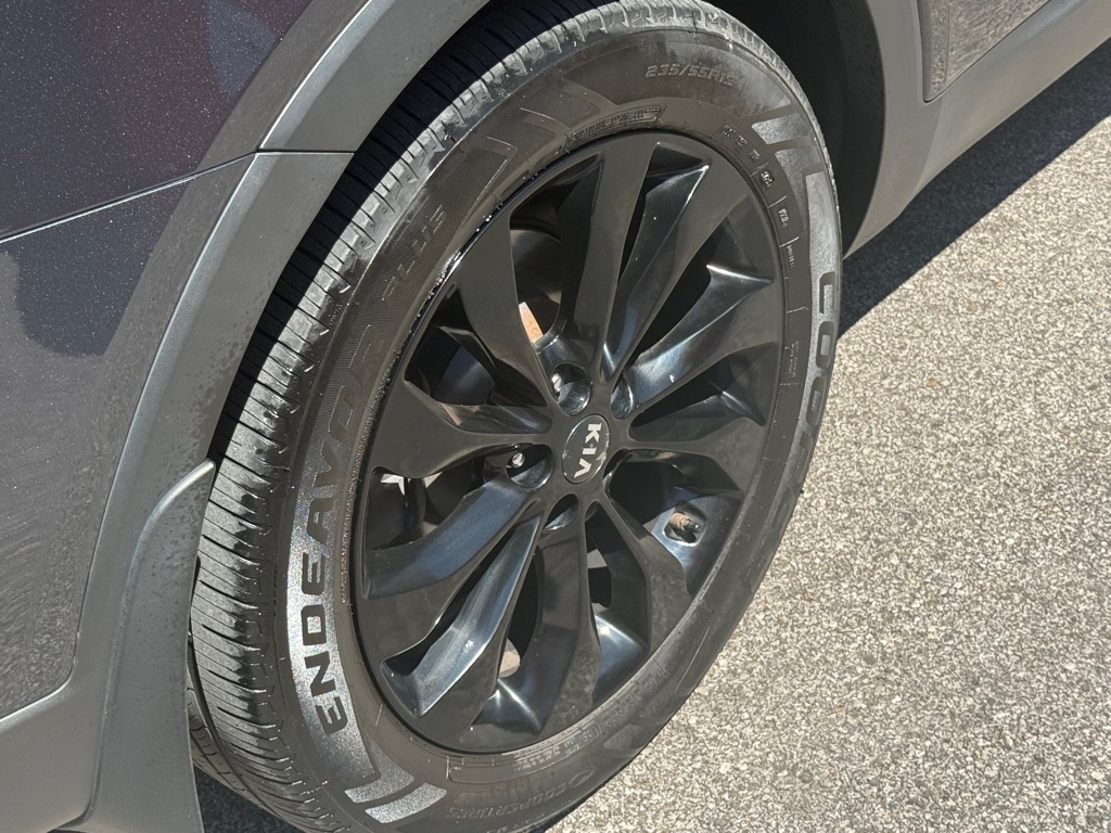 Photo 19 of this KIA SORENTO