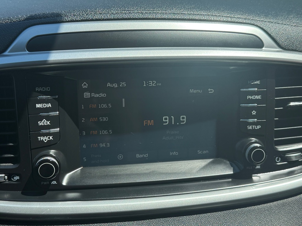Photo 38 of this KIA SORENTO