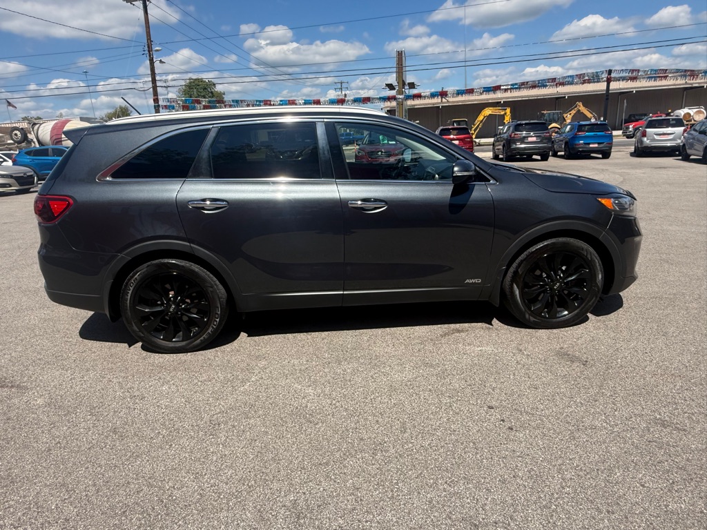 Photo 7 of this KIA SORENTO