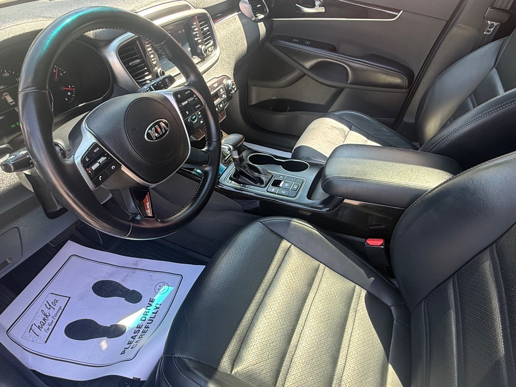 Photo 31 of this KIA SORENTO