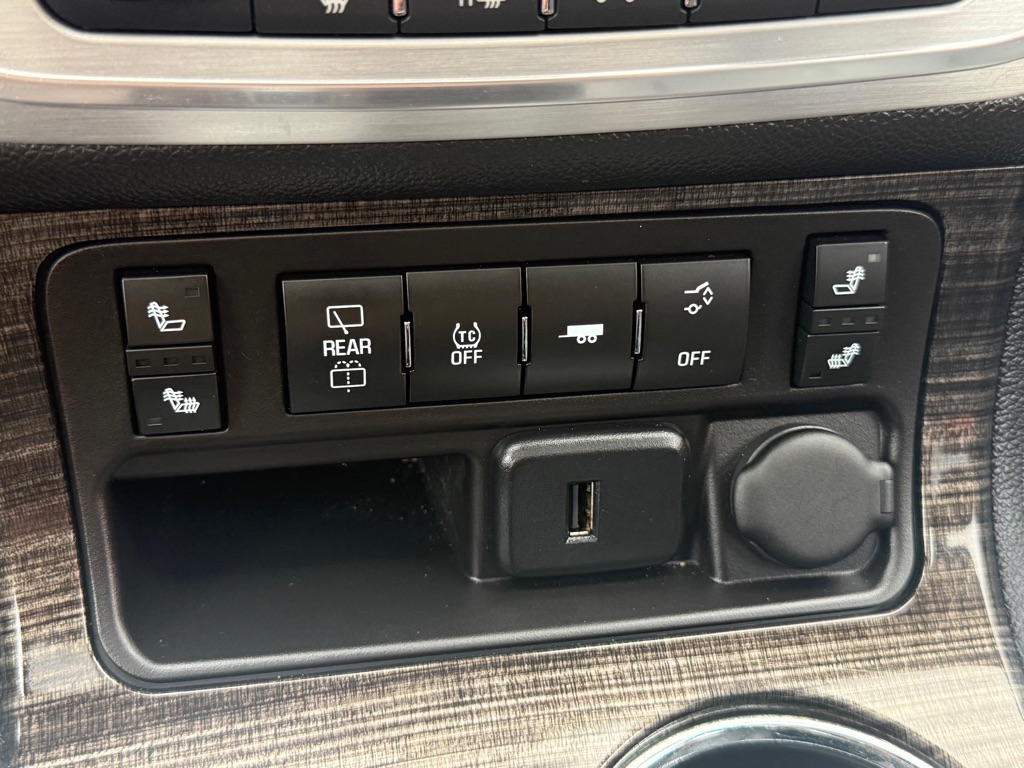 Photo 41 of this GMC ACADIA LIMITED