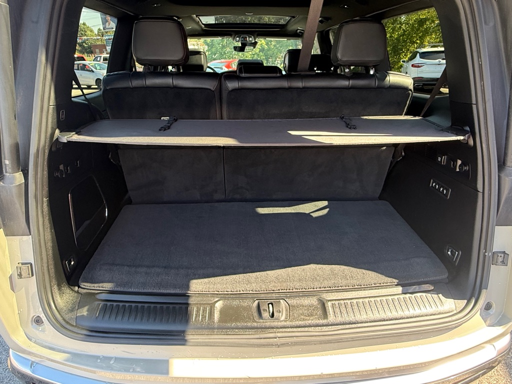 Photo 19 of this JEEP WAGONEER