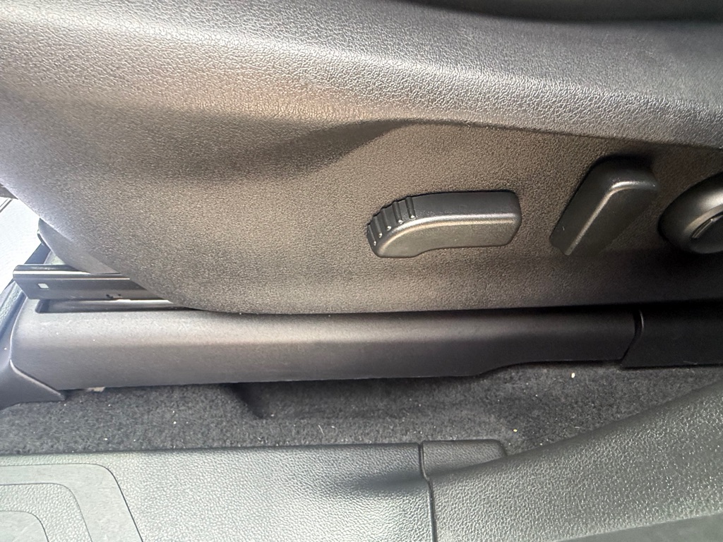Photo 32 of this SUBARU ASCENT