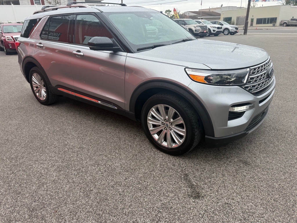 Photo 9 of this FORD EXPLORER