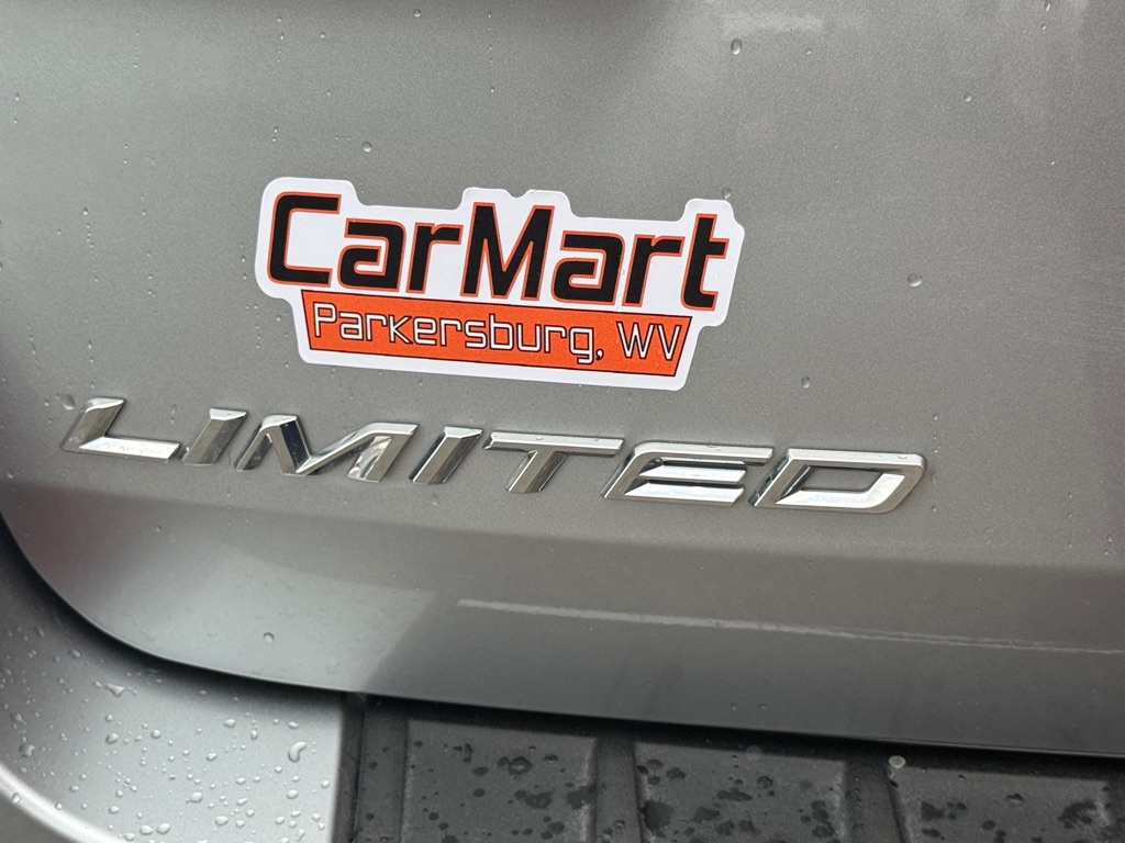 Photo 21 of this FORD EXPLORER