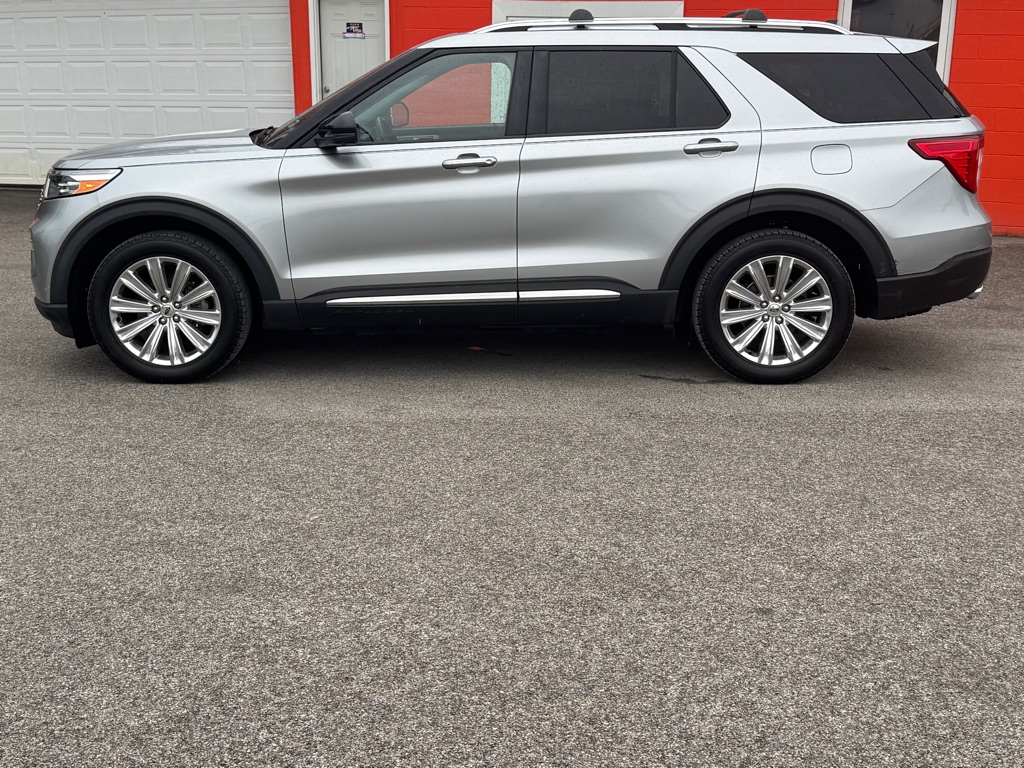 Photo 3 of this FORD EXPLORER