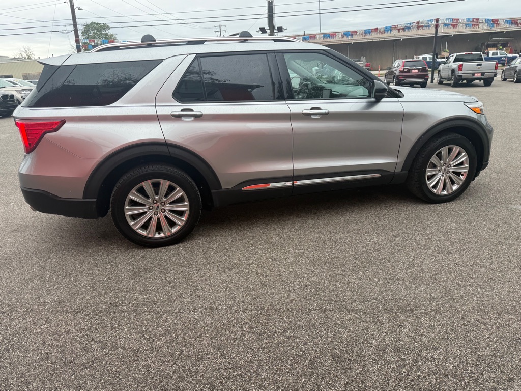 Photo 7 of this FORD EXPLORER