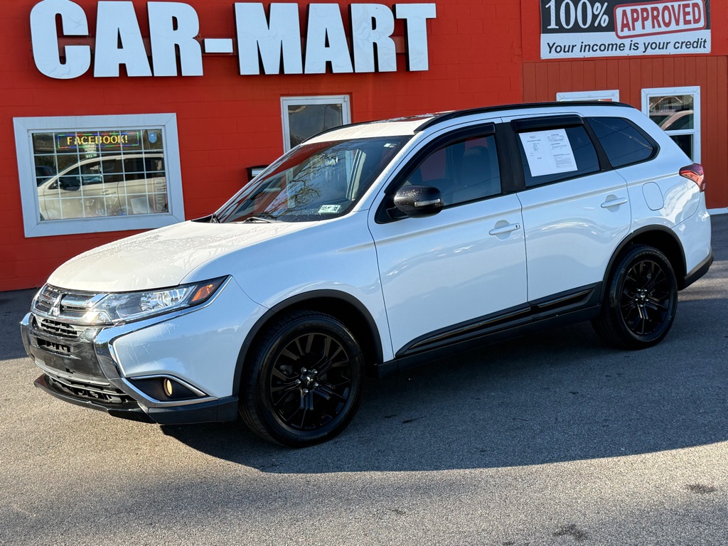 Photo 41 of this MITSUBISHI OUTLANDER