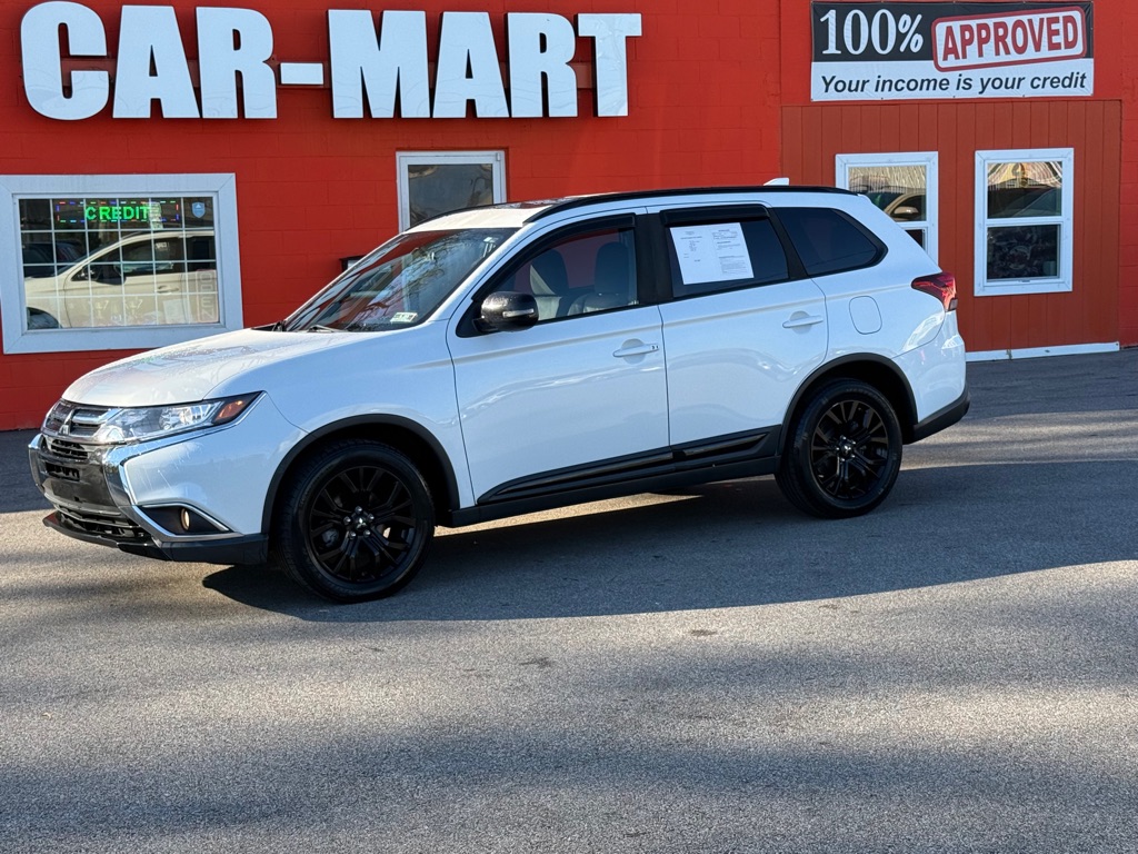 Photo 2 of this MITSUBISHI OUTLANDER