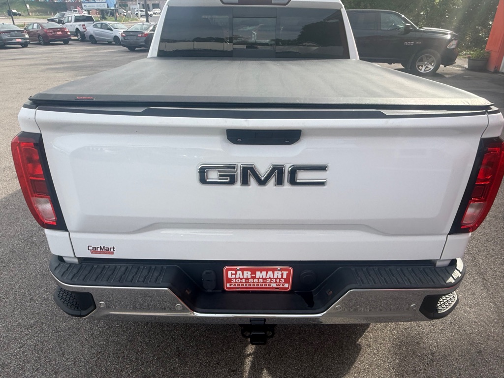 Photo 21 of this GMC SIERRA