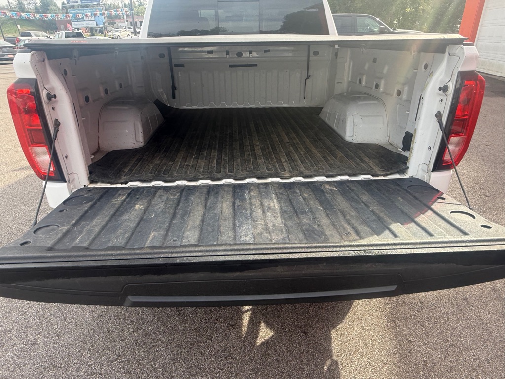 Photo 23 of this GMC SIERRA