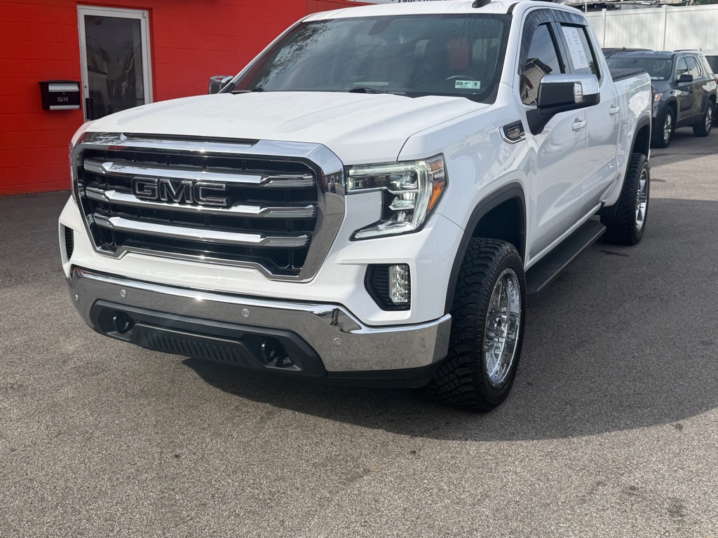 Photo 10 of this GMC SIERRA