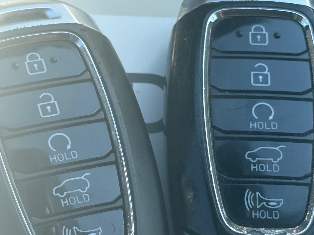 Photo 46 of this HYUNDAI PALISADE