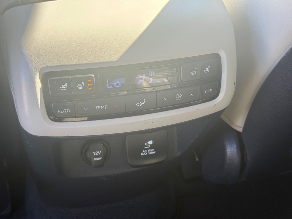 Photo 29 of this HYUNDAI PALISADE