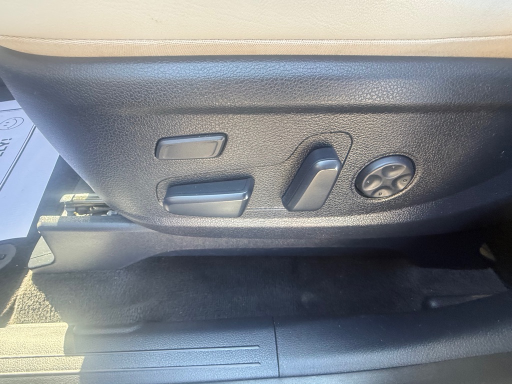 Photo 32 of this HYUNDAI PALISADE