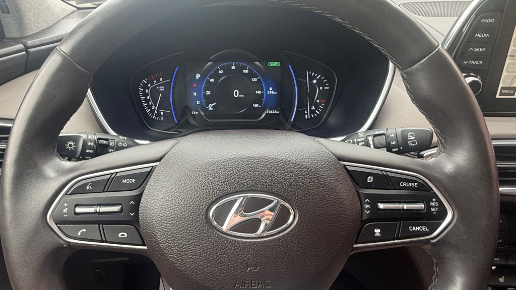 Photo 37 of this HYUNDAI SANTA FE