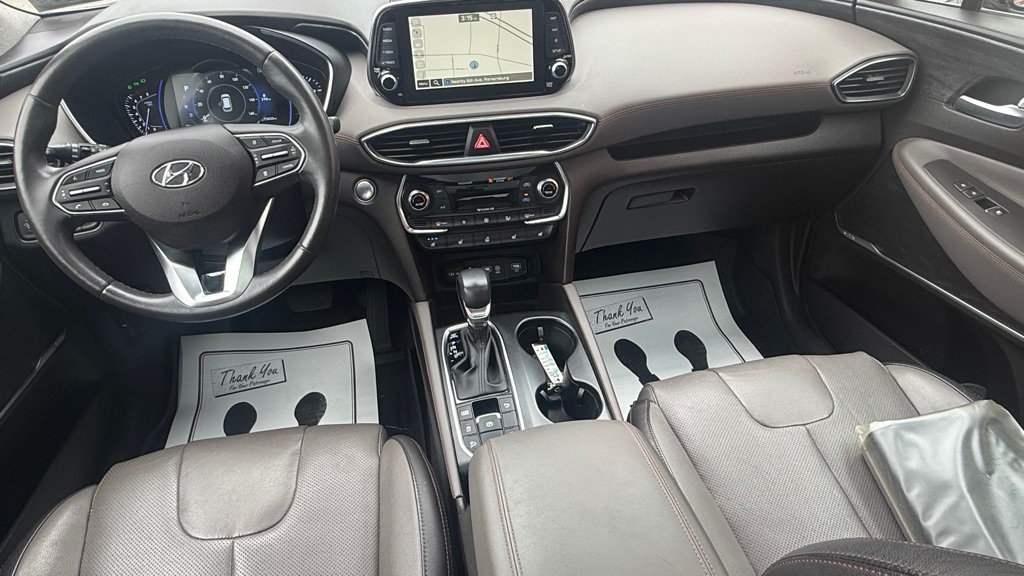 Photo 28 of this HYUNDAI SANTA FE