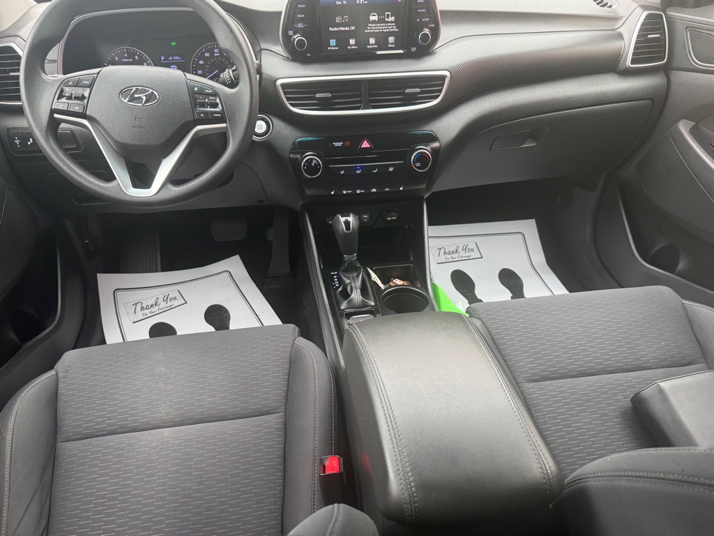 Photo 23 of this HYUNDAI TUCSON
