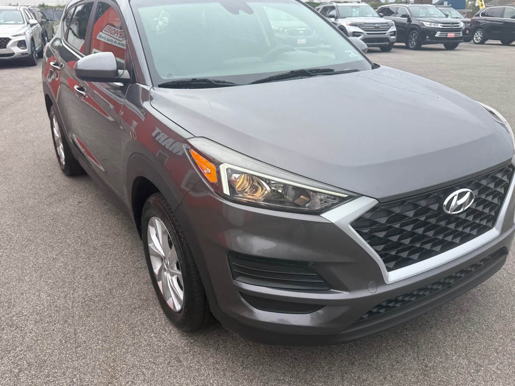 Photo 10 of this HYUNDAI TUCSON