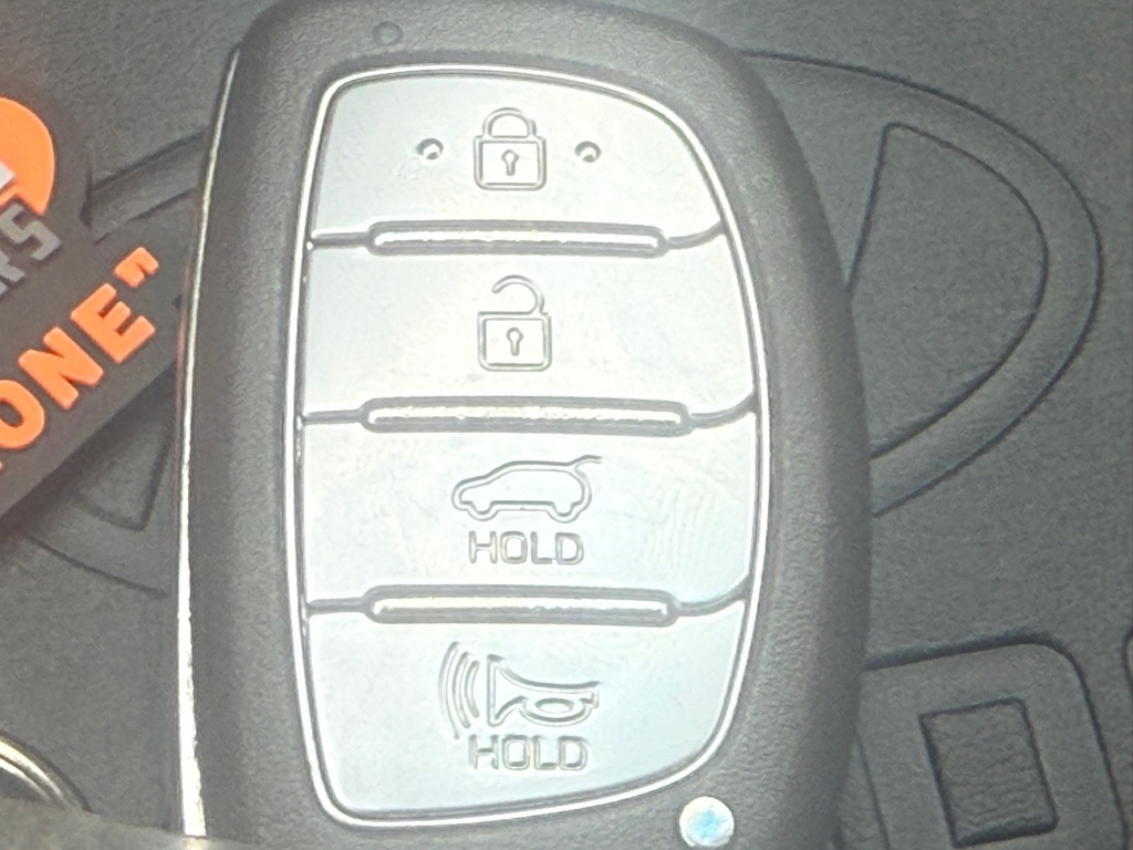 Photo 43 of this HYUNDAI TUCSON