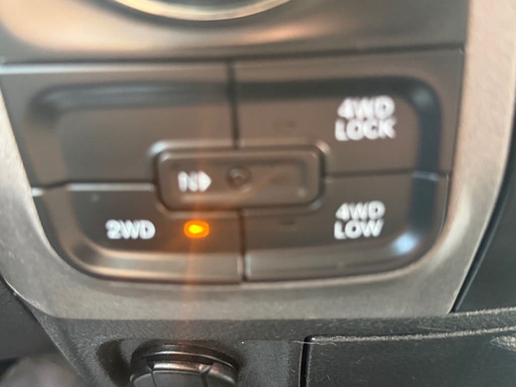 Photo 33 of this RAM 1500