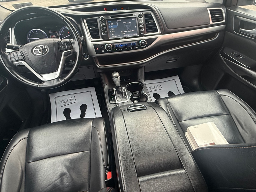 Photo 48 of this TOYOTA HIGHLANDER