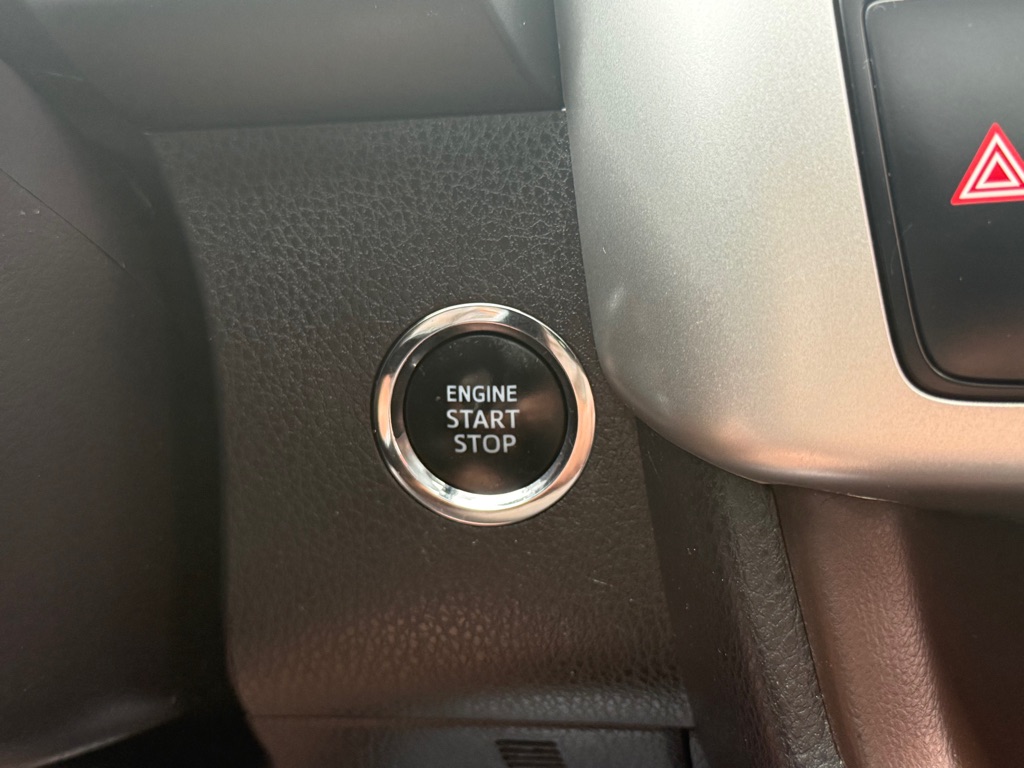 Photo 62 of this TOYOTA HIGHLANDER