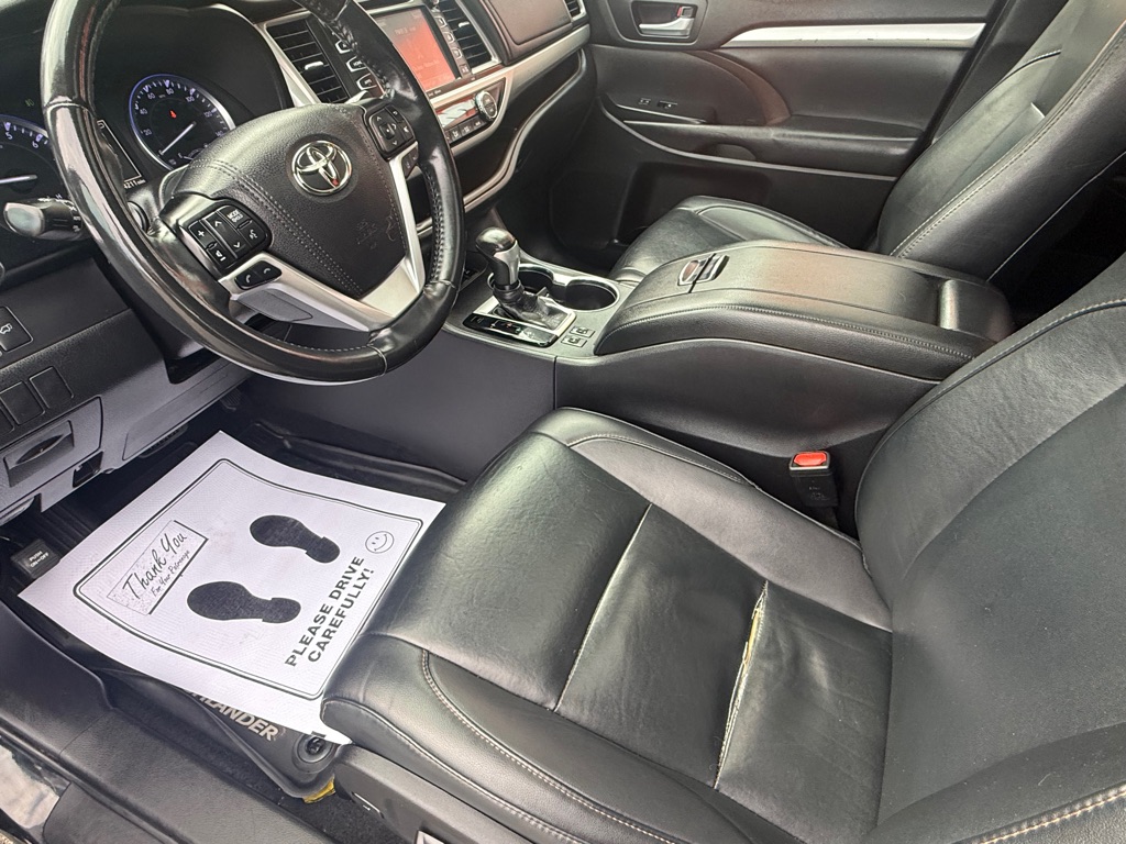 Photo 53 of this TOYOTA HIGHLANDER