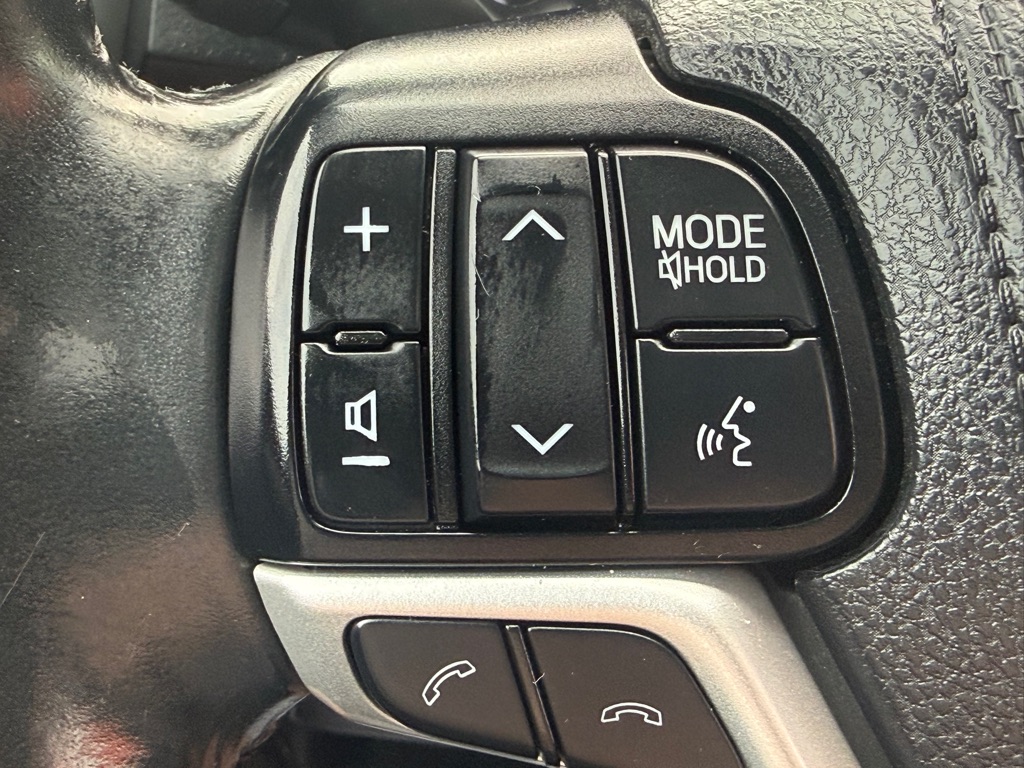 Photo 56 of this TOYOTA HIGHLANDER