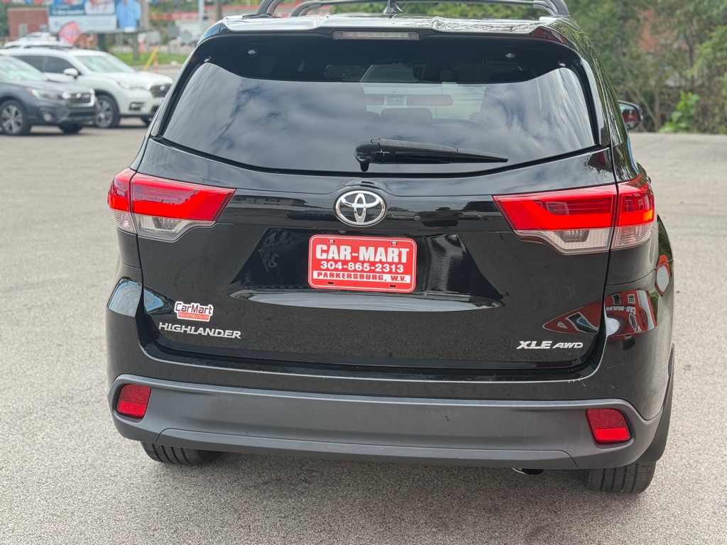 Photo 27 of this TOYOTA HIGHLANDER