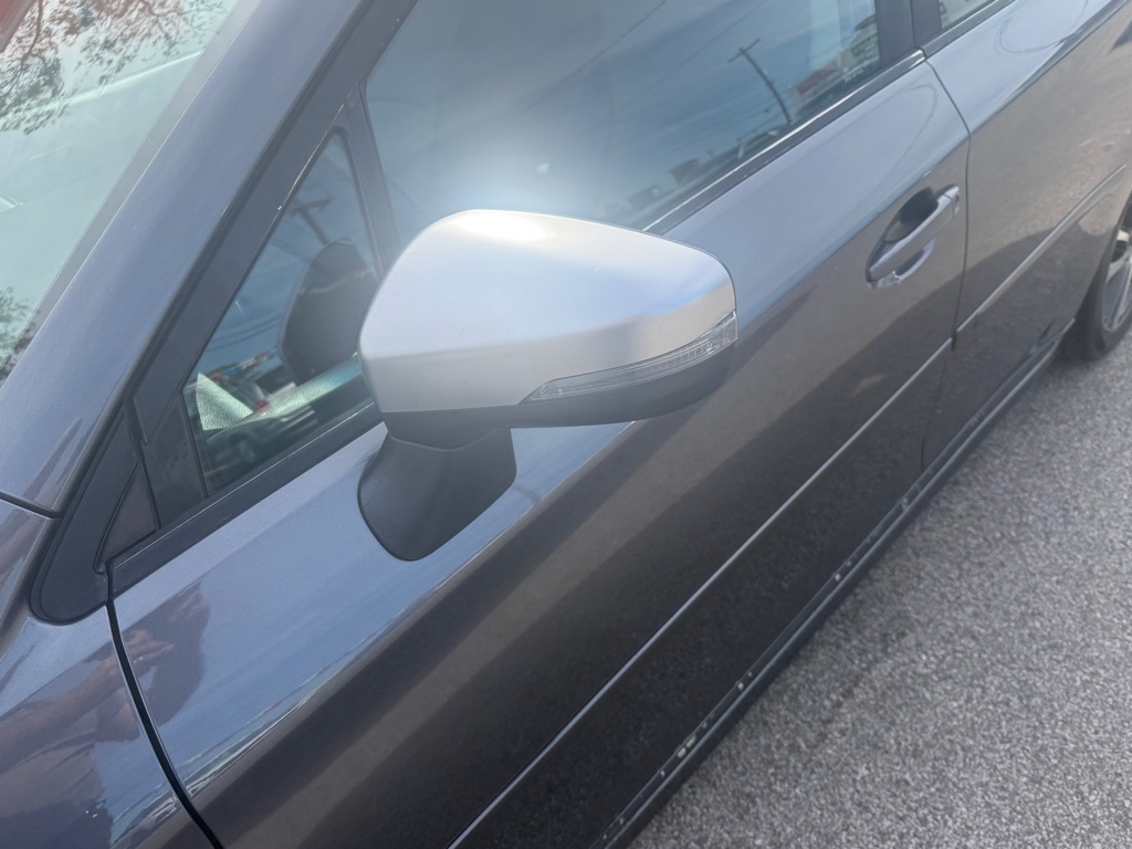 Photo 13 of this SUBARU LEGACY