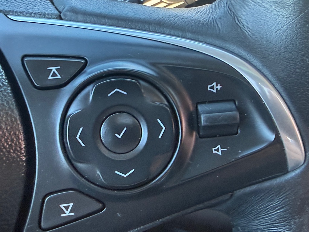 Photo 34 of this BUICK ENCLAVE