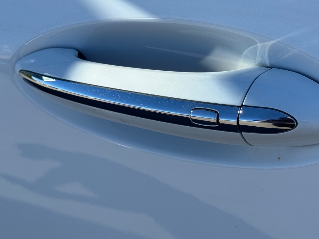 Photo 29 of this BUICK ENCLAVE