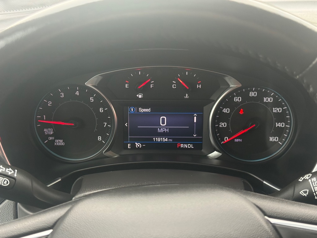 Photo 32 of this CHEVROLET EQUINOX
