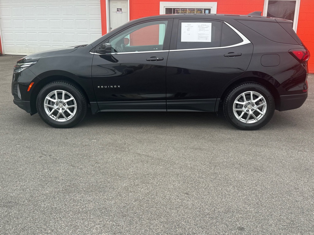 Photo 3 of this CHEVROLET EQUINOX