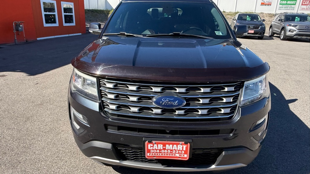 Photo 10 of this FORD EXPLORER