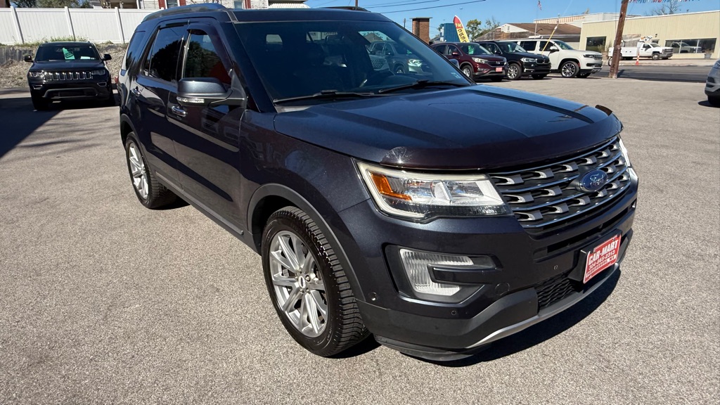 Photo 9 of this FORD EXPLORER