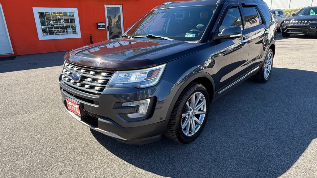 Photo 11 of this FORD EXPLORER